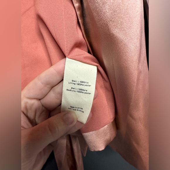 NEW L’AGENCE Everly Wrap Shawl Blazer 100% Silk Rose Tan L - Picture 6 of 9